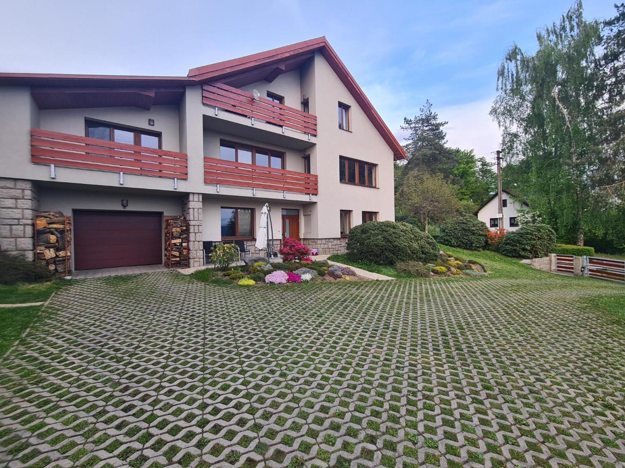 Apartman Radcice 70M2 V Rodinne Vile Reichenberg Exterior foto